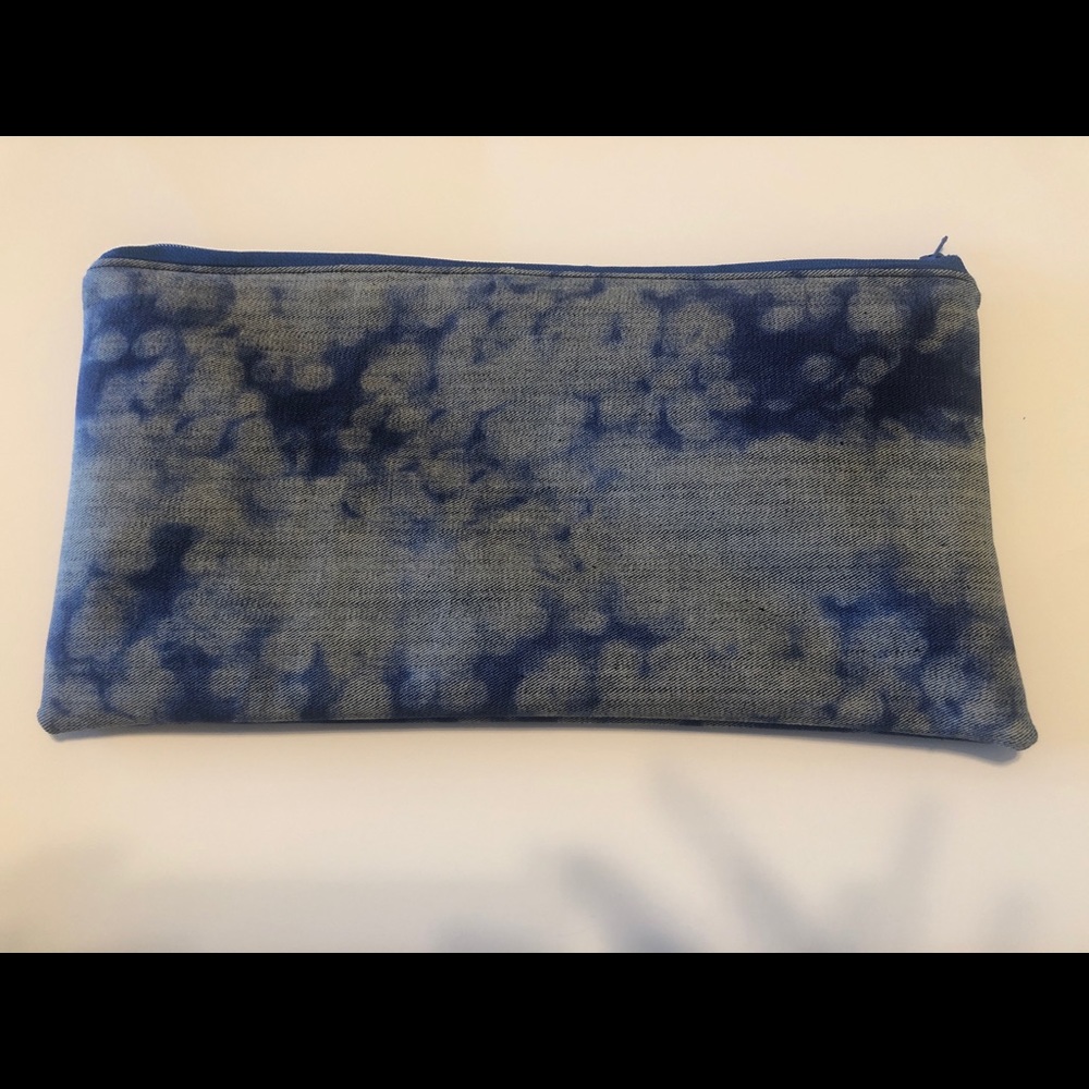 HOMEMADE and SEWN Blue and White Zipper Purse Pouch/ cosmetic bag/ pencil case